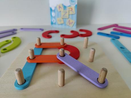 Geoboard - edukatívna drevená nastokávačka,
