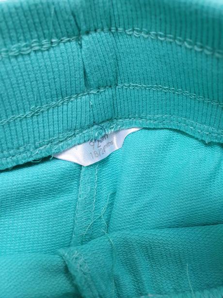 B303 veľ.92, tepláky a tričko, 92