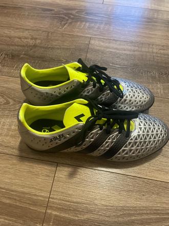 Futbalové tarfy, adidas,43