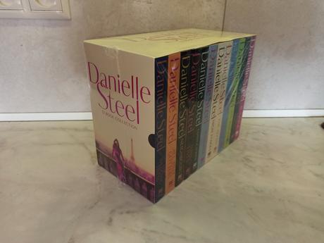 Danielle steel - 12 books collection,