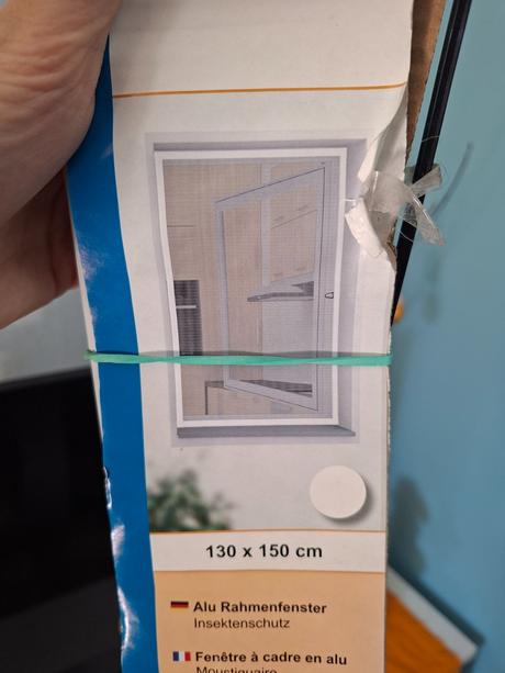 Rám so sieťkou do okna, 