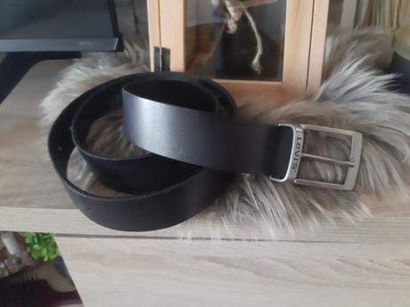 Opasok z pravej kože, levi’s