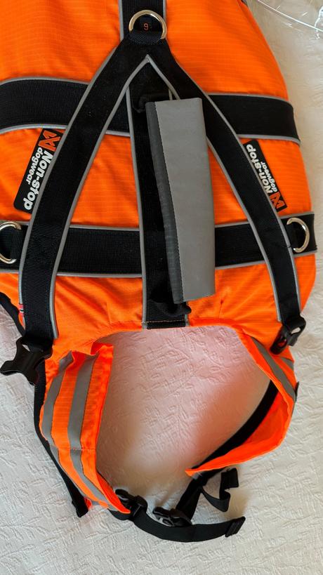 Non-stop plavacia vesta pre psa vel. 6,