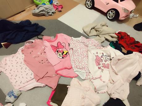 Balík oblečenia, 86–98