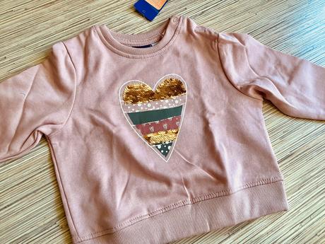 Tričko s flitrovym srdiečkom, lupilu,86