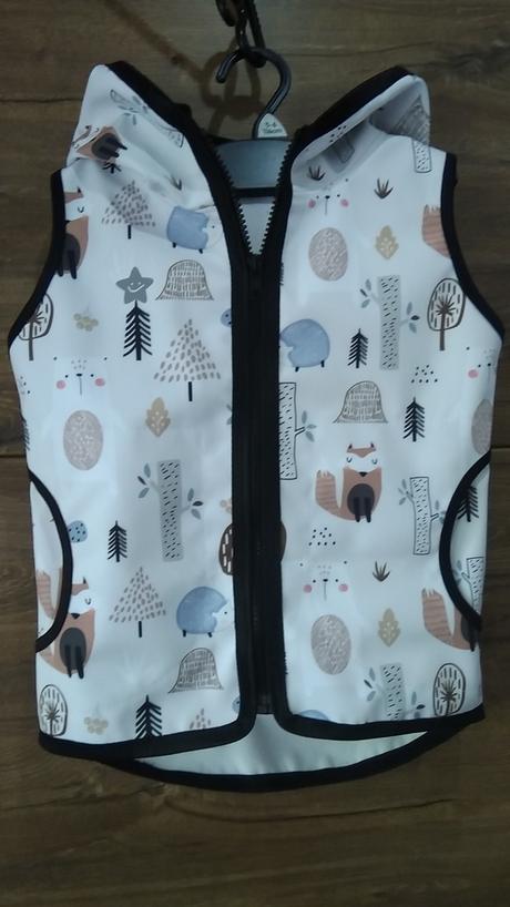 Softshellová vesta s vreckami a kapucňou, 74 - 140