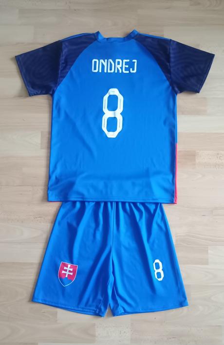Futbalový dres slovensko- ondrej, 158