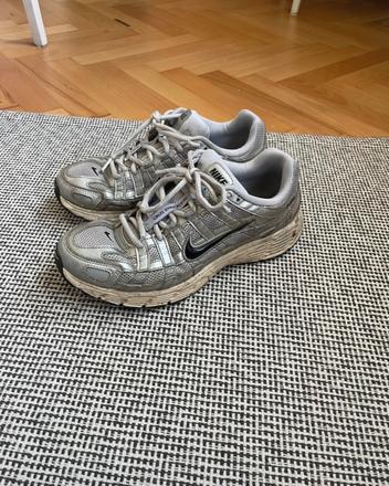 Nike strieborné tenisky p-6000, nike,42