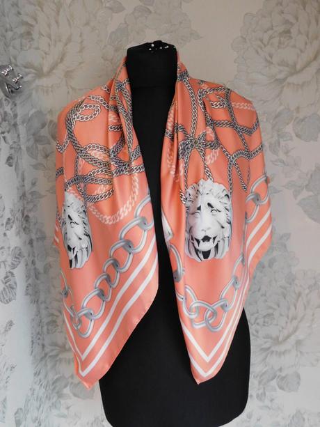 Pekna luxusna šatka, xl