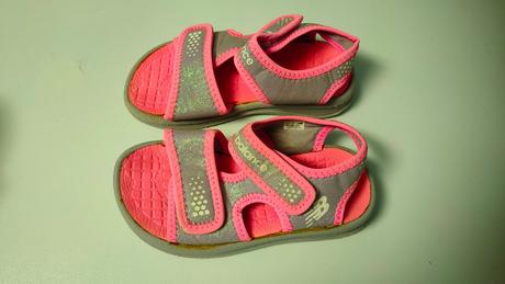 Sandálky, new balance,28