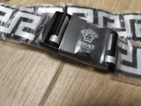 Versace ladvinka, versace