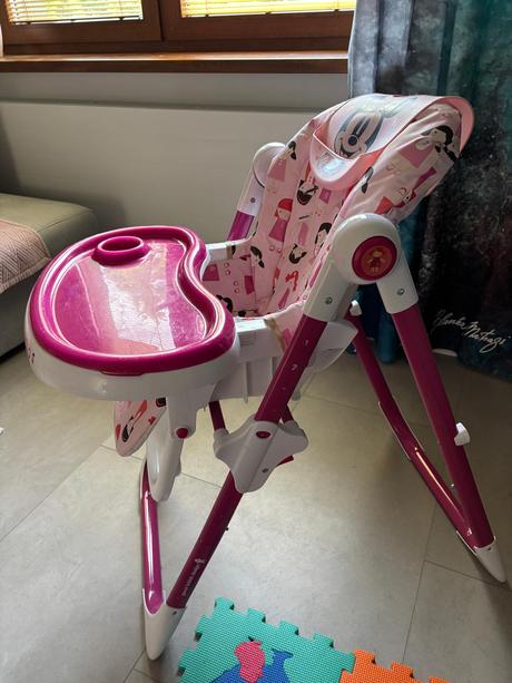 Detská jedálenská sedačka,