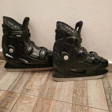 Korčule na ľad, 43