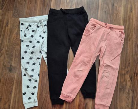 Čierne teplaky + 2x teplaky k nim darujem, kiki&koko,122