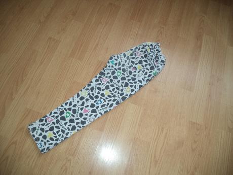 Čierno-bielo-farebné rifle gapkids, 122, gap,122