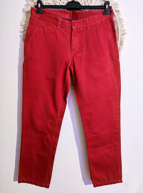Dámske červené džínsy, l