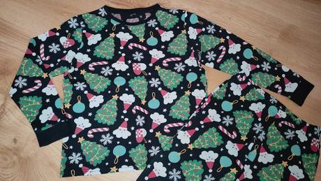 Pyzamko 134-140, lindex,134