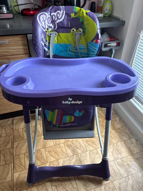 Jedálenská polohovateľná stolička, baby design