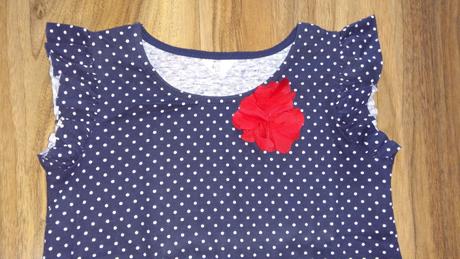 Bodkované tričko, 110