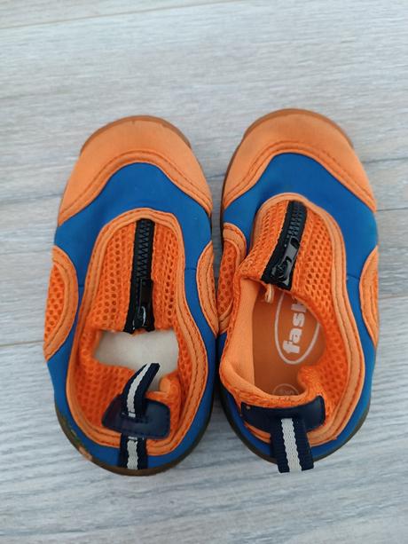 Topánky do vody, 26