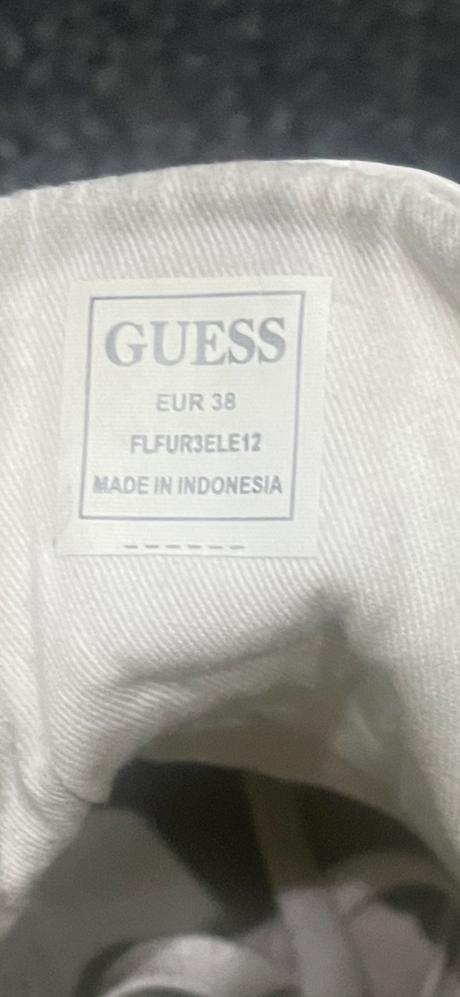 Čižmičky, guess,38