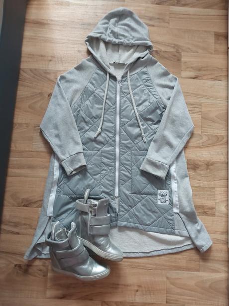 Predlzena oversize mikina s kapucnou,