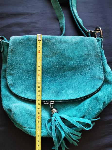 Kabelka s brúsenej kože, 