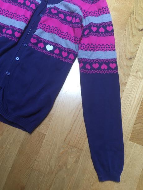 Svetrik reserved, reserved,xs