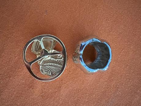 Spony na šatku 2 ks,