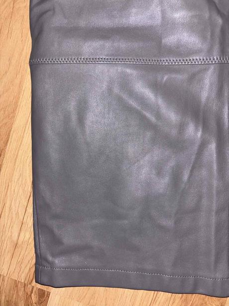 Koženková sukňa vila s, s