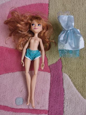 Barbie winks club, 