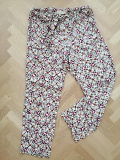 Predám dievčenské nohavice, zara,140