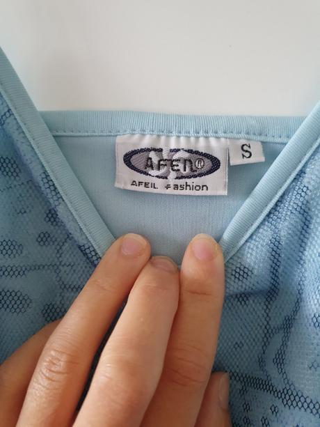 Modre saty na ramienka, s