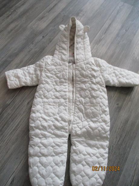 Overal na zimu, topomini,62