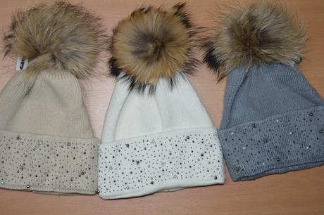 Čiapočka s brmbolcom, 92 - 158