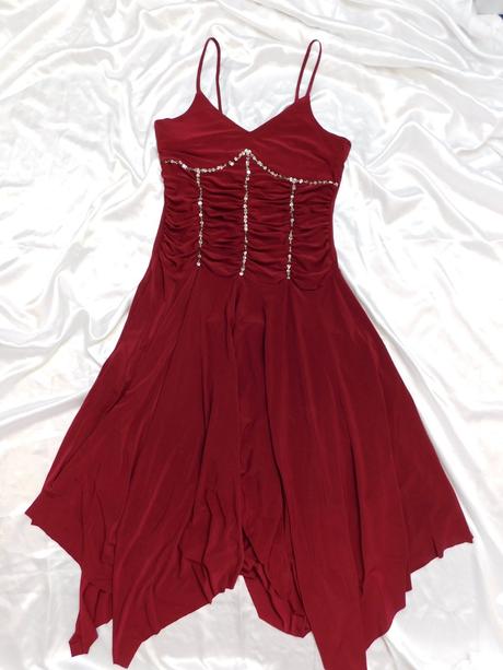 Pekne slavnostne saty, 38 / 40