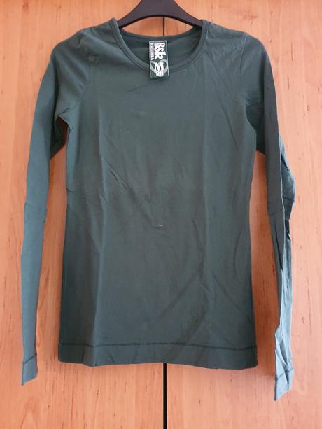 Elasticke tricko bsk, bershka,m