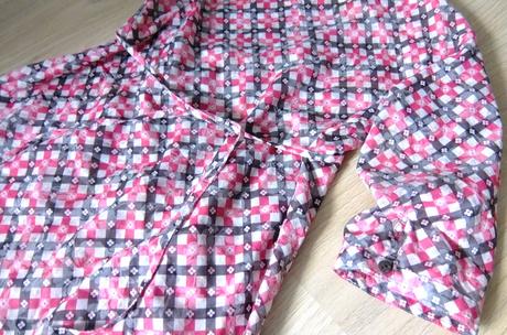 Ľahučká blúzka, l