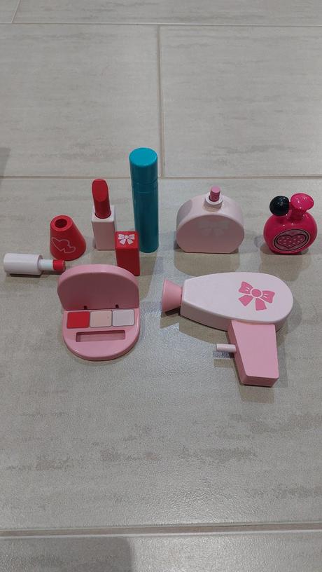 Drevený make up pre dievčatko, 