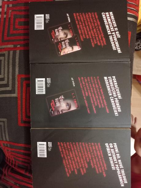 L. j. smith tajný kruh zasvěcení, otrokyně, moc, 