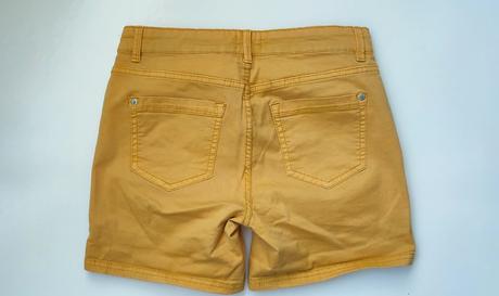 Krátke nohavice motivi, 34