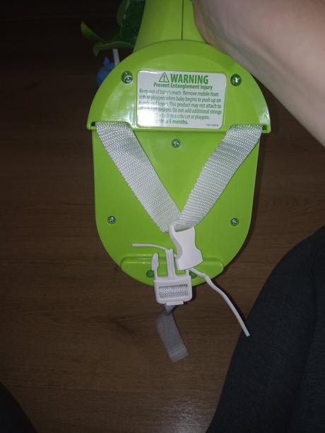 Kolotoč nad postieľku,