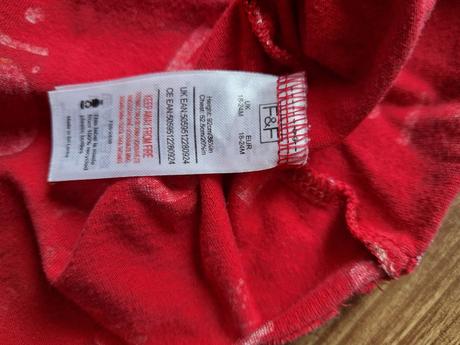 Vianočné šaty, lupilu,86