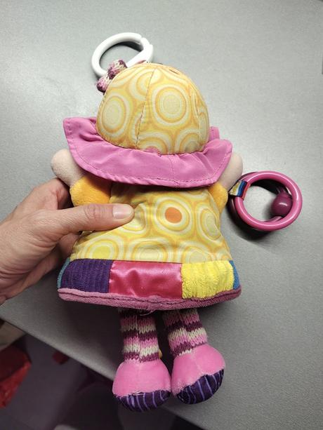 Lamaze bábika emilka,