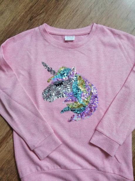 Ruzovy sveter s "unicornom"., f&f,134