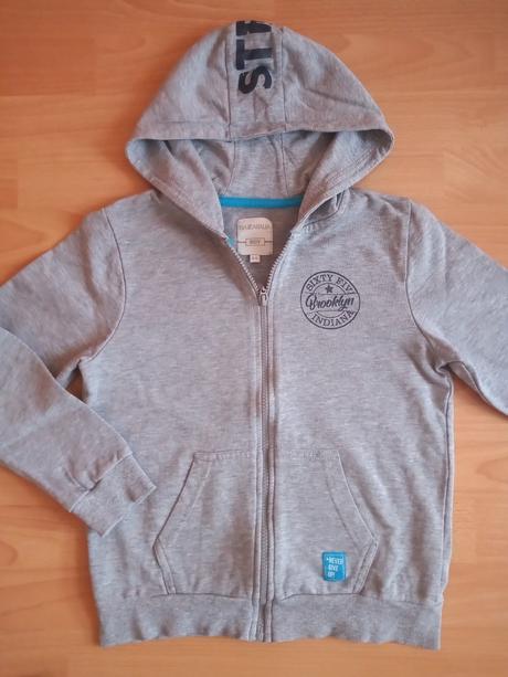 Mikina, piazza italia,128