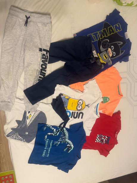 Balík 104, nohavice, tepláky ,tričká, 104–116
