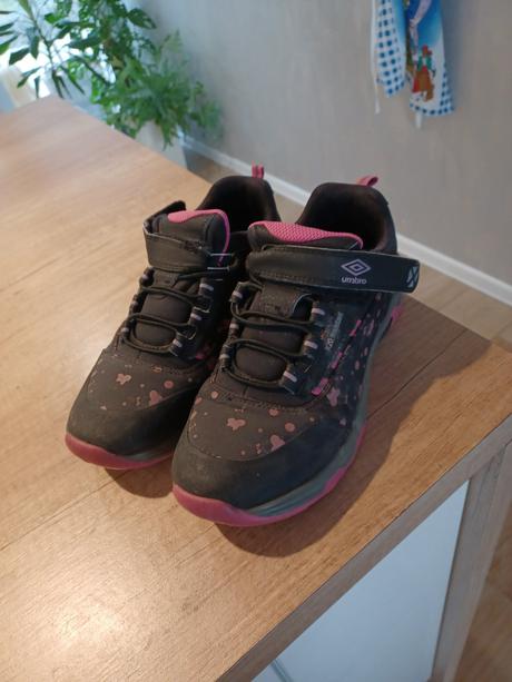 Prechodné topánky, umbro,37