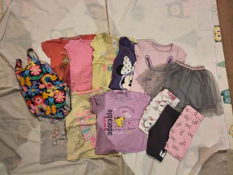 Balík oblečenia vo veľkosti 104, 104–116