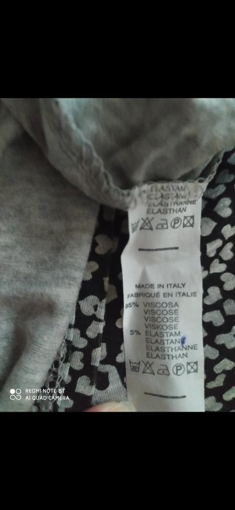 Sivé tričko so srdiečkami, 42 / xl